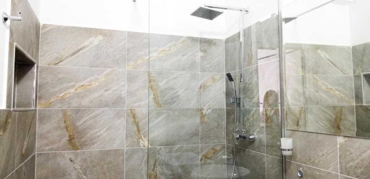 City Center Cute And Comfy Apartment - Ajia Apartments Тирана Экстерьер фото