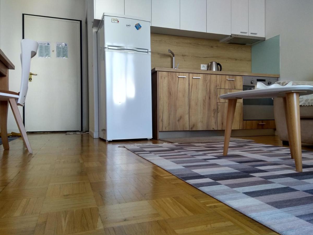 City Center Cute And Comfy Apartment - Ajia Apartments Тирана Экстерьер фото